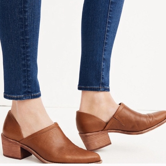 Madewell Shoes - Madewell Lowcut Brady block heel booties brown 9.5